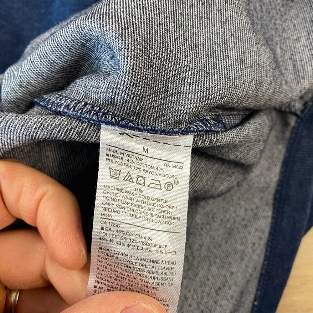 Banana‎ Republic Pullover Mens Medium Moisture Wicking Raglan Blue Modern Active